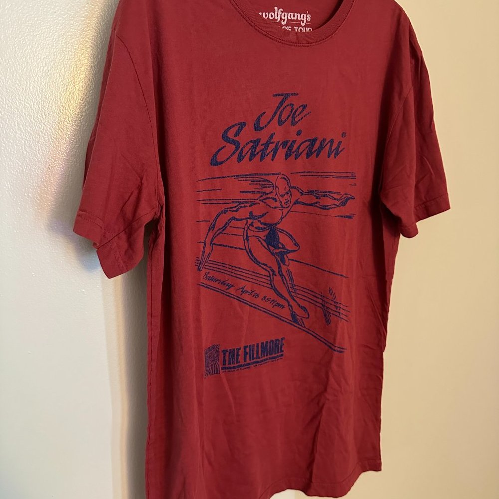 VINTAGE ROCK TEE: Joe Satriani, Mens L